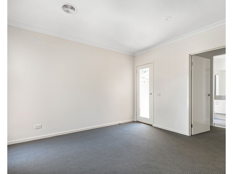 28B Wade Lane, Golden Square VIC 3555