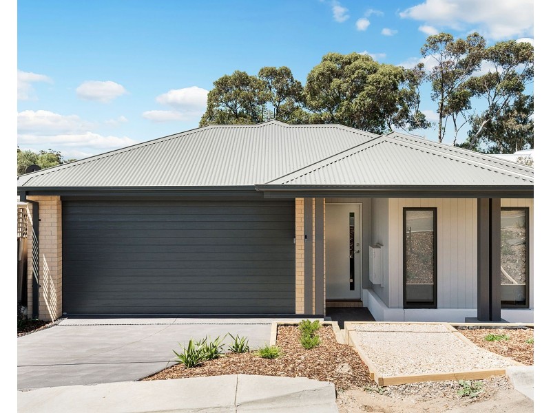 28B Wade Lane, Golden Square VIC 3555