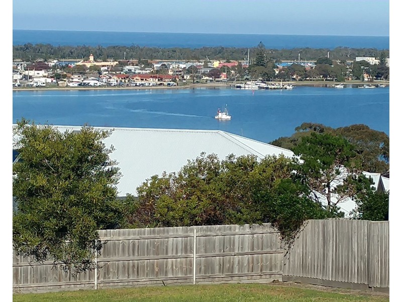 77 Oneills Road, Lakes Entrance VIC 3909