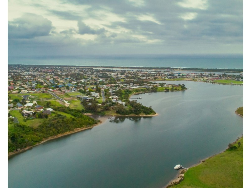 77 Oneills Road, Lakes Entrance VIC 3909