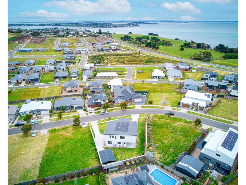 12 Kyema Crescent, San Remo VIC 3925