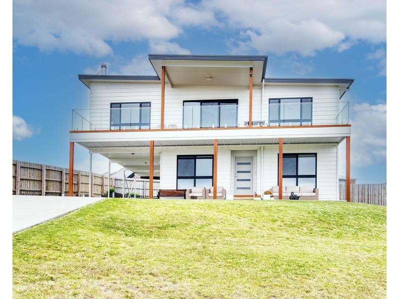12 Kyema Crescent, San Remo VIC 3925