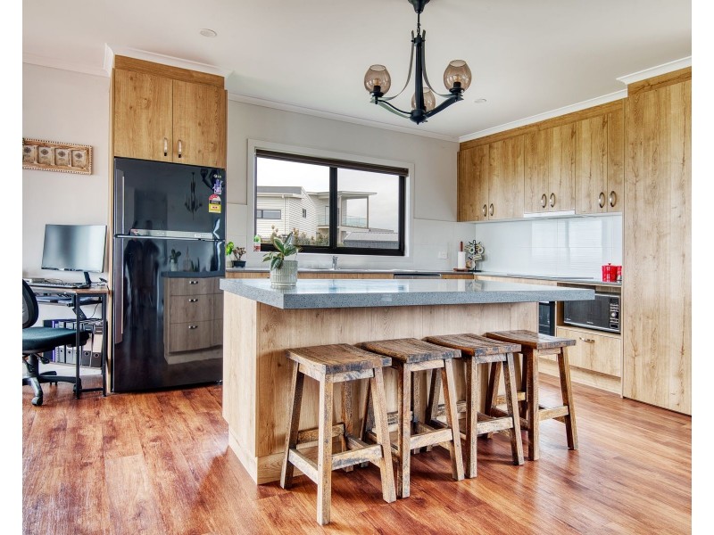 12 Kyema Crescent, San Remo VIC 3925