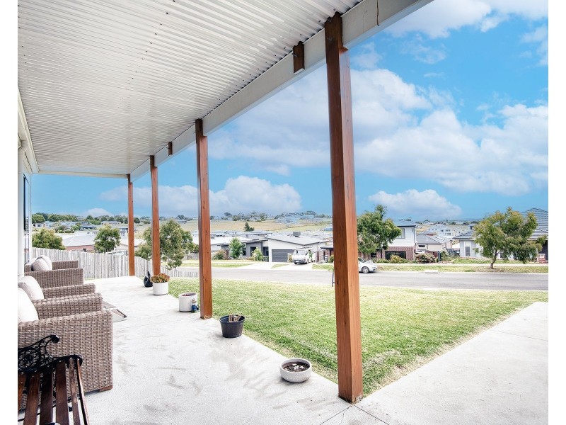 12 Kyema Crescent, San Remo VIC 3925