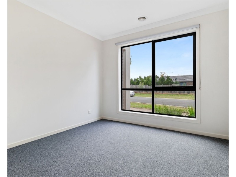 6 Twigrush Place, Brookfield VIC 3338