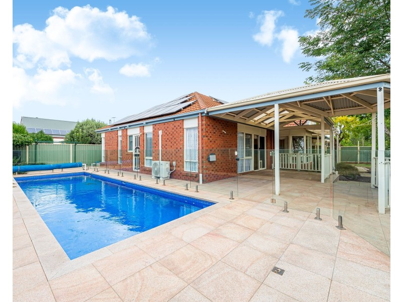 1 Tahara Court, Werribee VIC 3030