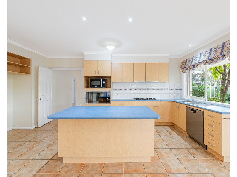 1 Tahara Court, Werribee VIC 3030