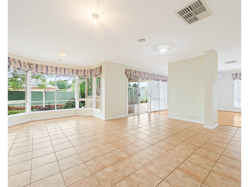 1 Tahara Court, Werribee VIC 3030