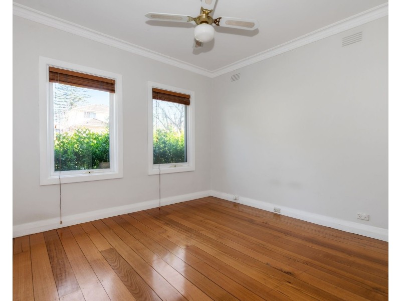 10 Donald Street, Sunshine VIC 3020