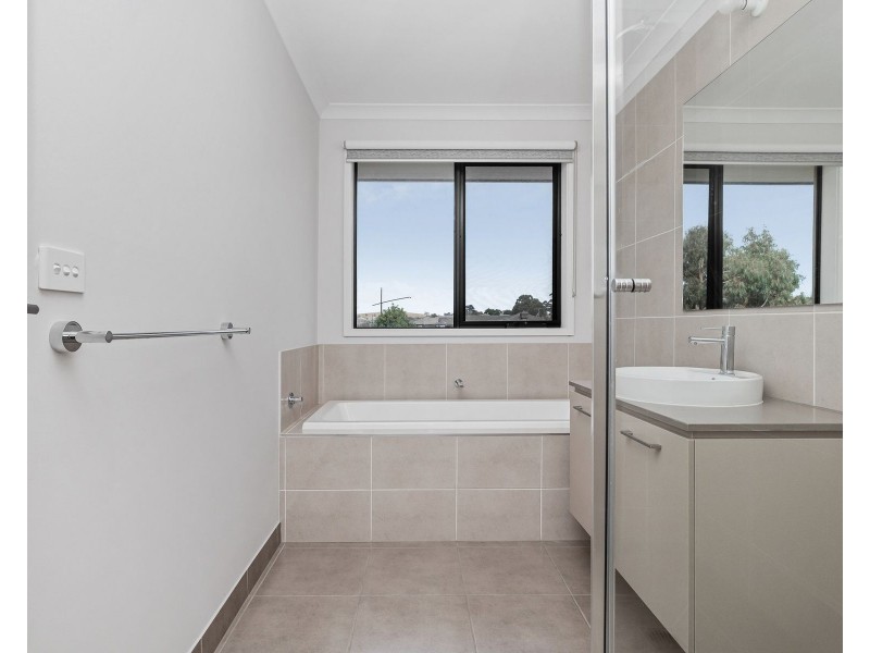 27 Black Braes Boulevard, Mernda VIC 3754