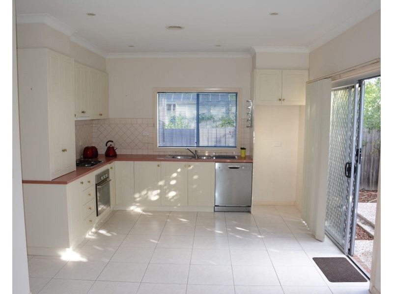 6/64-66 Orrong Avenue, Reservoir VIC 3073