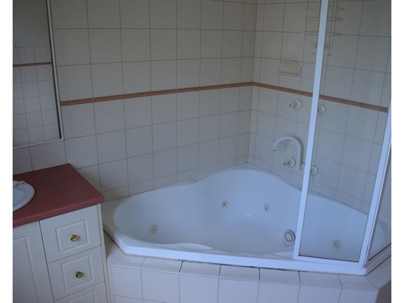 6/64-66 Orrong Avenue, Reservoir VIC 3073