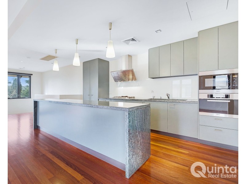 26 Oak Court, Chirnside Park VIC 3116