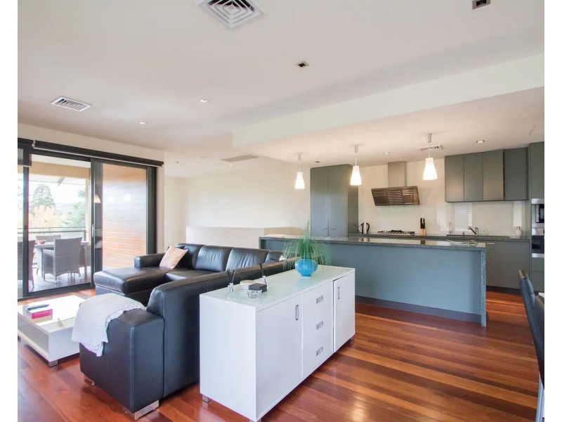 26 Oak Court, Chirnside Park VIC 3116