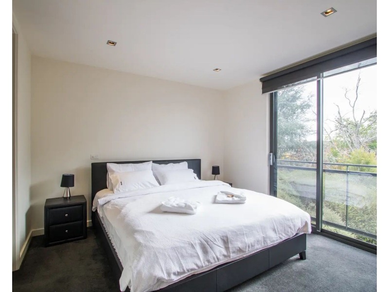 26 Oak Court, Chirnside Park VIC 3116