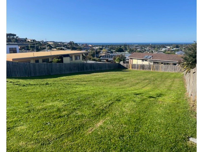 31 Oneills Road, Lakes Entrance VIC 3909