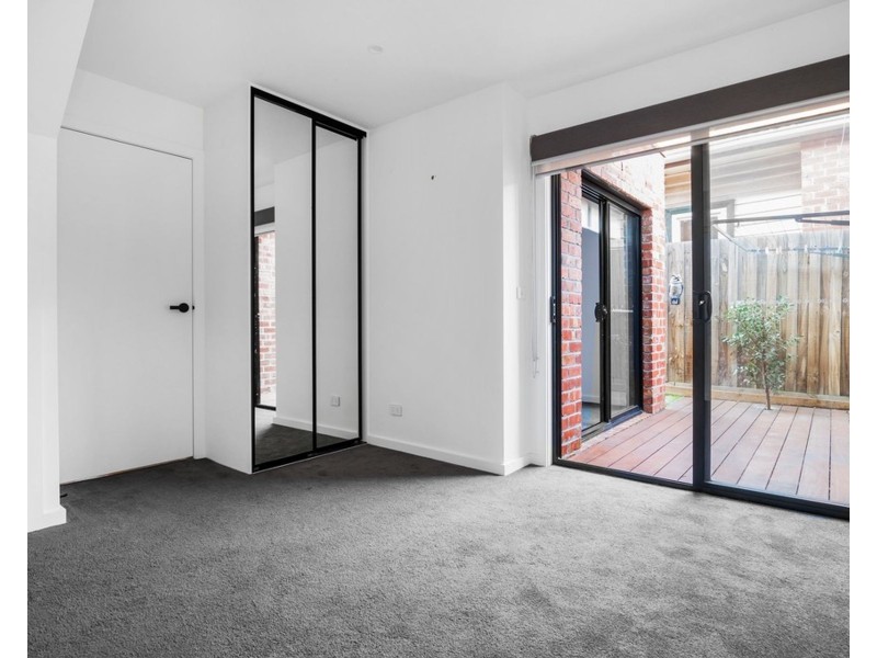 2 Coral Avenue, Footscray VIC 3011