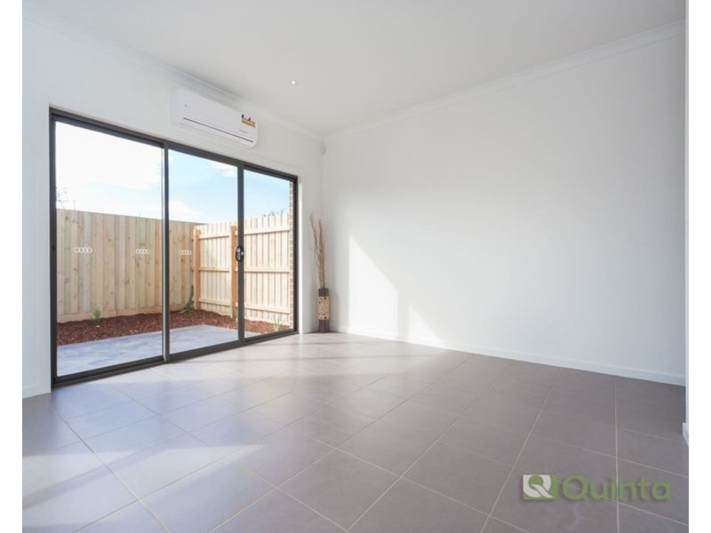 2/4 Cherry Court, Lalor VIC 3075