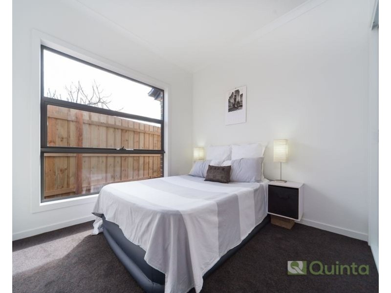2/4 Cherry Court, Lalor VIC 3075
