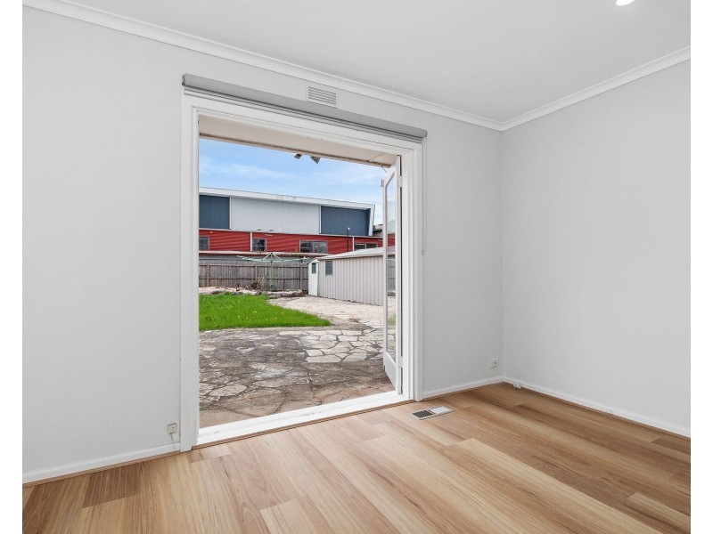 43 Diosma Drive, Glen Waverley VIC 3150