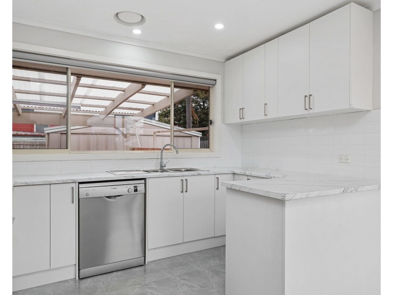 43 Diosma Drive, Glen Waverley VIC 3150