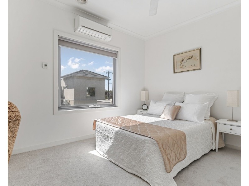 2/350 Somerville Road, West Footscray VIC 3012