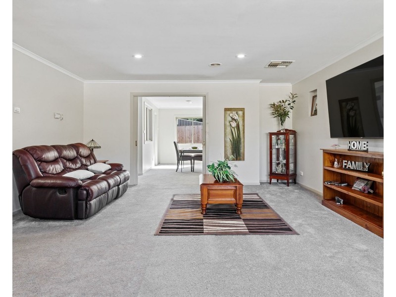 4 Bluegum Drive, Badger Creek VIC 3777