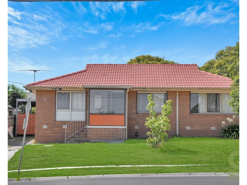 35 Eagle Drive, Noble Park North VIC 3174