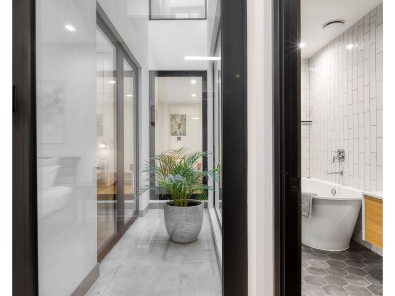 62B ESPLANADE, Brighton VIC 3186