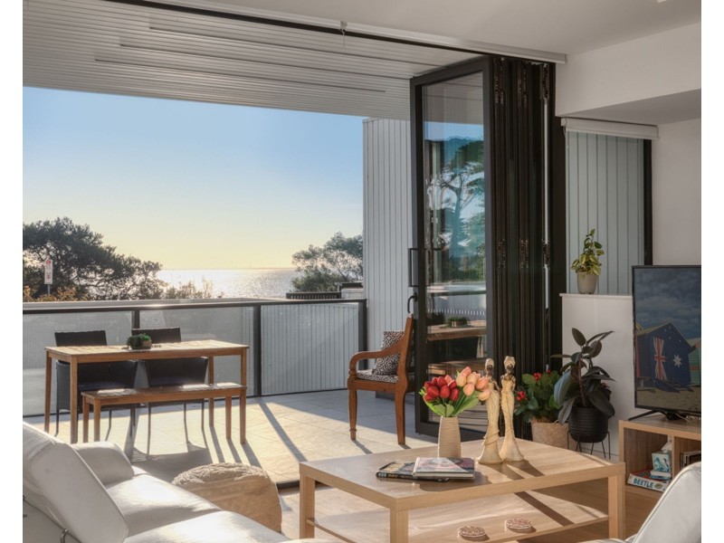 62B ESPLANADE, Brighton VIC 3186