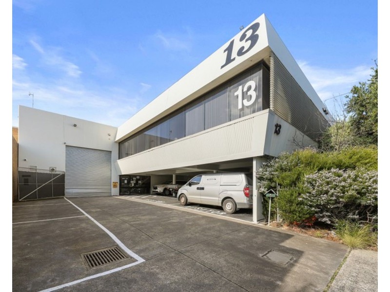 13 Terra Cotta Drive, Blackburn VIC 3130