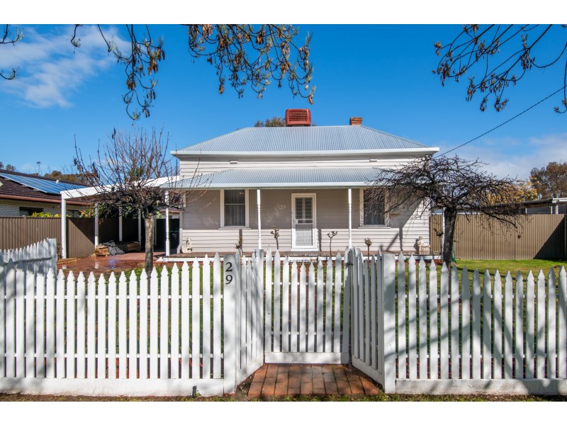 29 VICTORIA STREET, Tallygaroopna VIC 3634