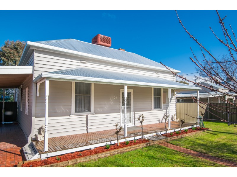 29 VICTORIA STREET, Tallygaroopna VIC 3634