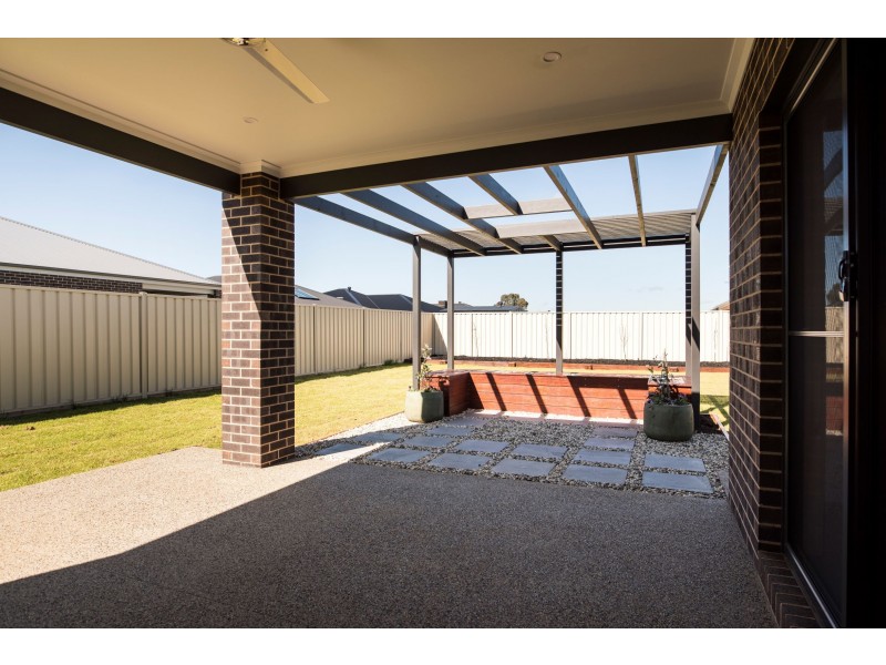 45 Sanctuary Drive, Kialla VIC 3631