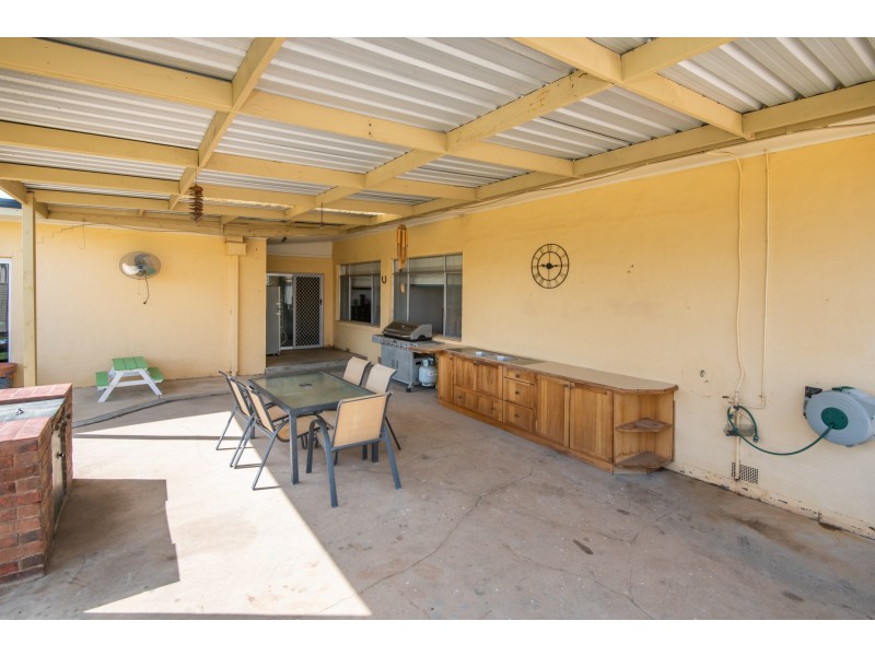 22 BALMORAL STREET, Kialla VIC 3631