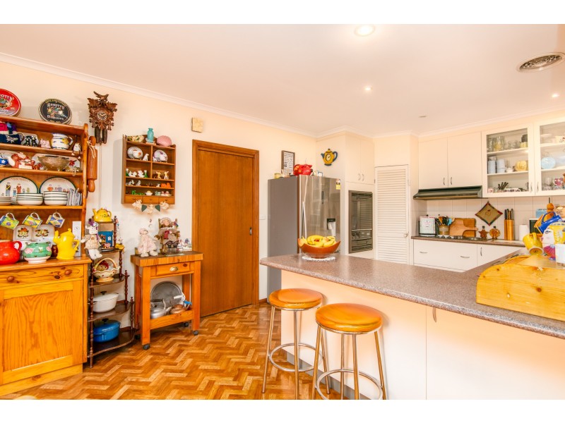 36 BAKER CRESCENT, Mooroopna VIC 3629