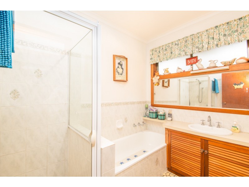 36 BAKER CRESCENT, Mooroopna VIC 3629