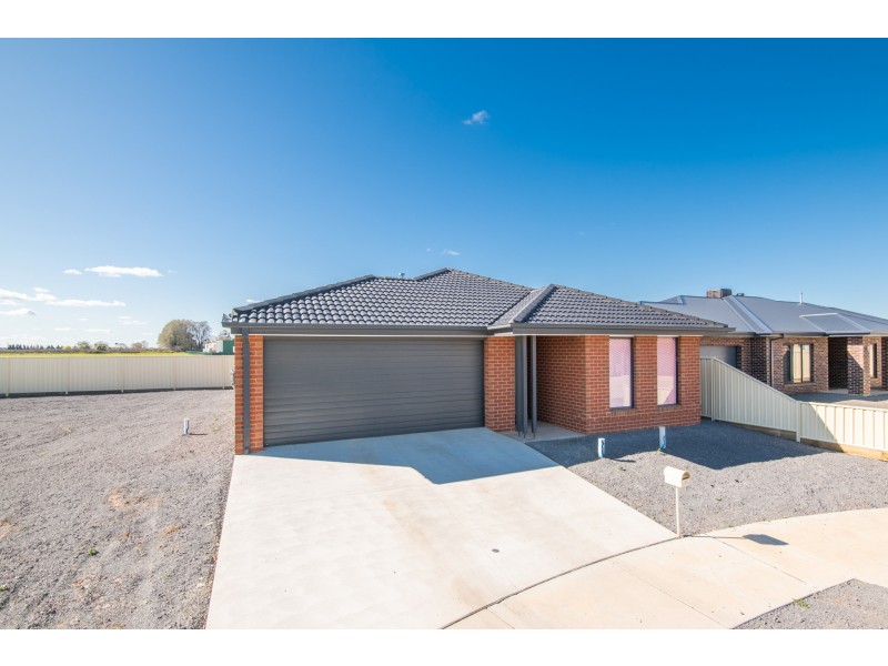 11 Stirling Court, Shepparton VIC 3630