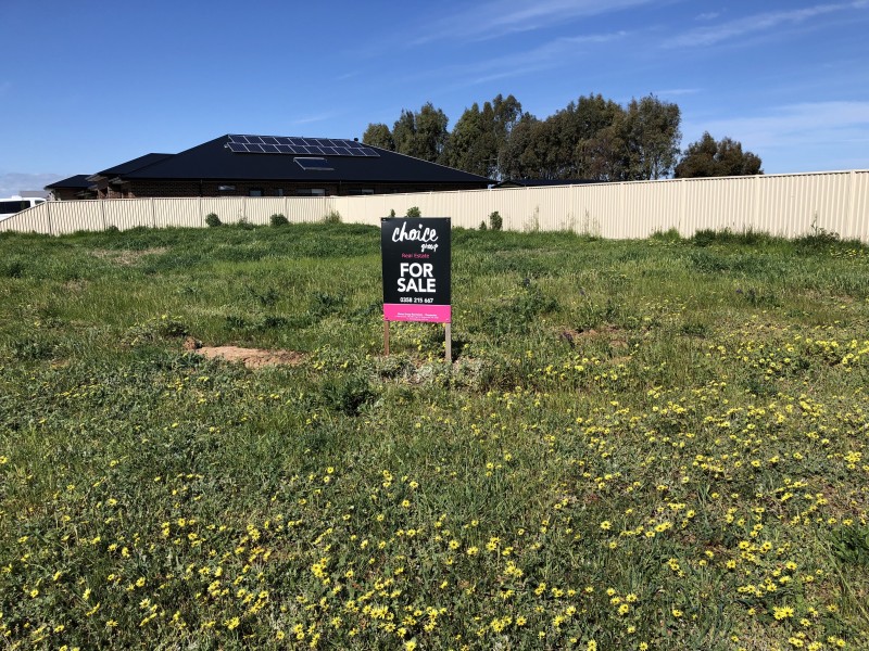 1 MERAN COURT, Kialla VIC 3631