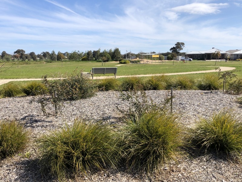 1 MERAN COURT, Kialla VIC 3631