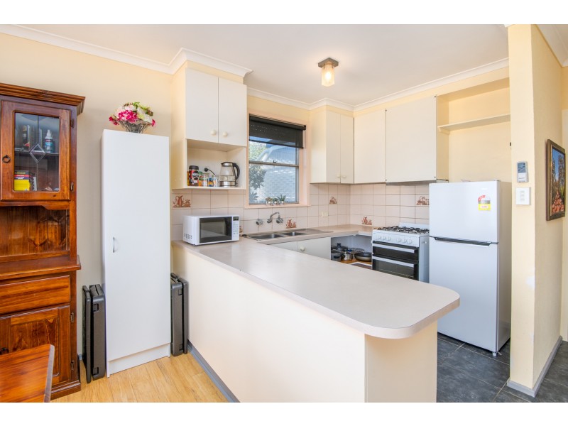 41 CAMERON AVENUE, Shepparton VIC 3630