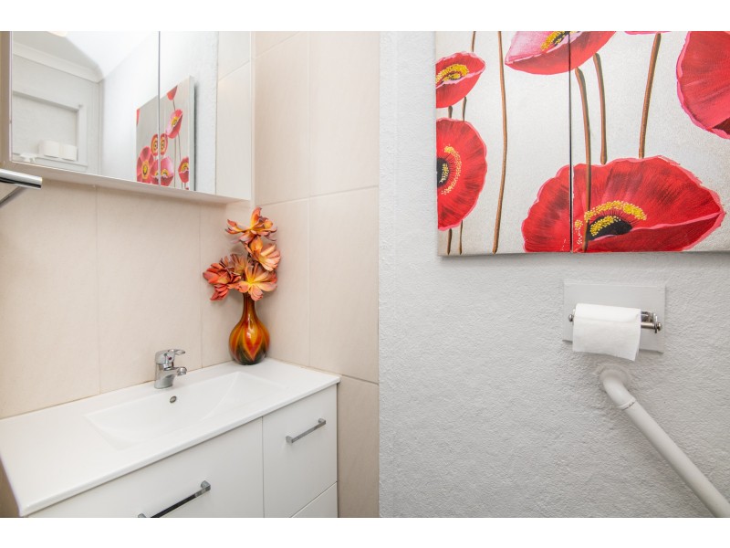 41 CAMERON AVENUE, Shepparton VIC 3630