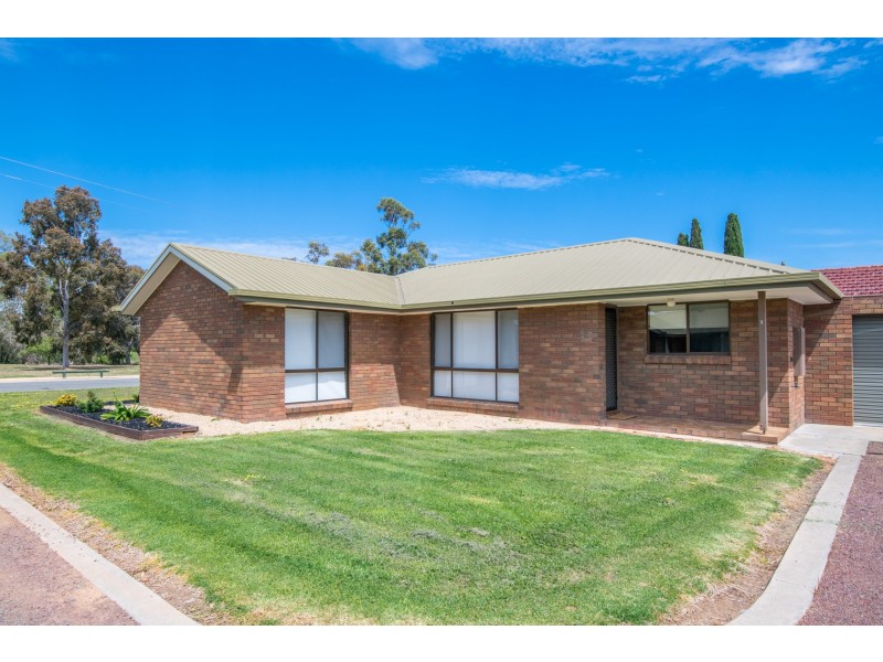 1/48 WATTLE DRIVE, Numurkah VIC 3636