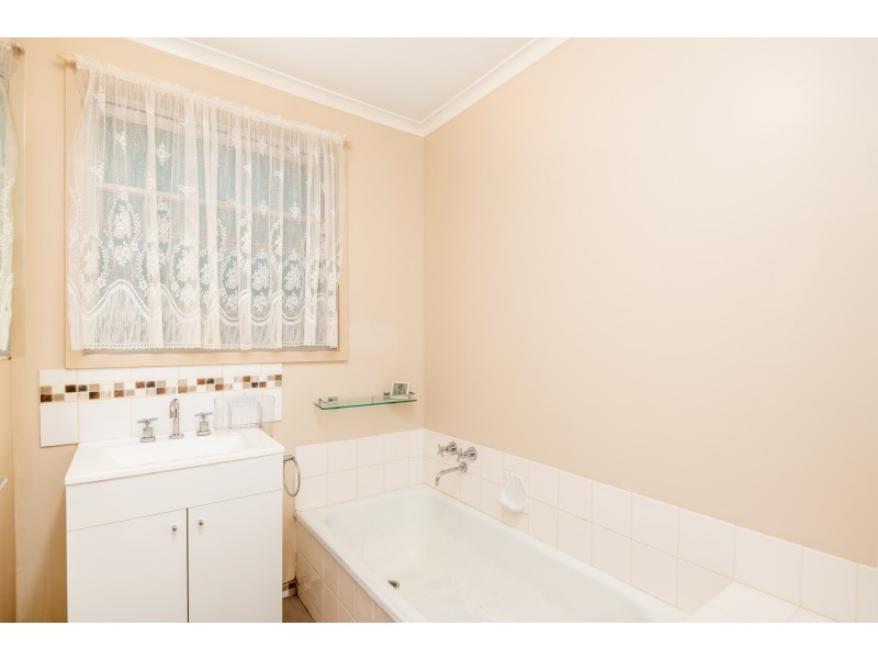 6 Cheshire Court, Shepparton VIC 3630