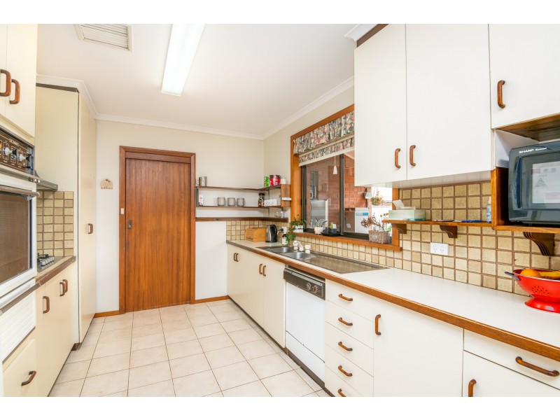 4 Rowena Court, Shepparton VIC 3630
