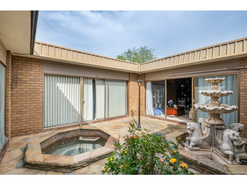 33 Nicholls Avenue, Shepparton VIC 3630