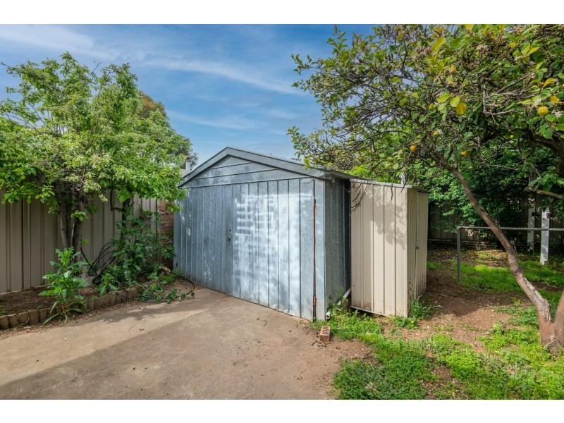 33 Nicholls Avenue, Shepparton VIC 3630