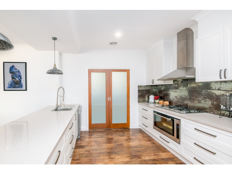 8 PARKLAND DRIVE, Tallygaroopna VIC 3634