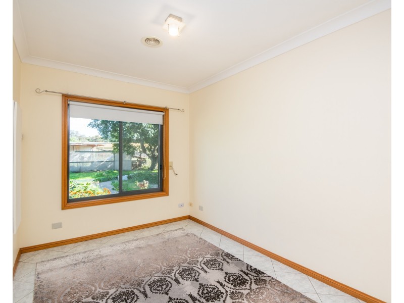 1 Cuthbert Court, Grahamvale VIC 3631