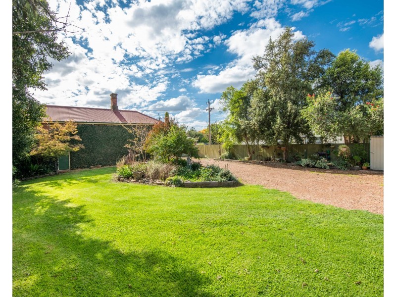 7 VICTORIA STREET, Tallygaroopna VIC 3634